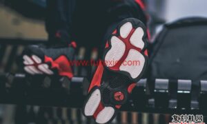 Air Jordan 13红黑配色bred复刻版上脚图