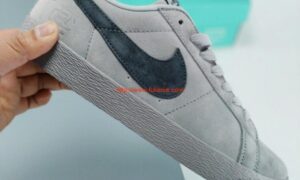 耐克NIKE SB ZOOM BLAZER LOW 开拓者