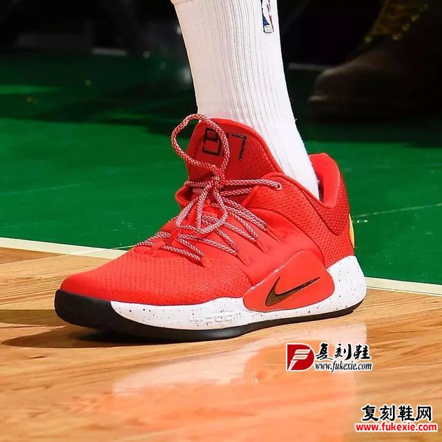 NBA球员今日上脚:保罗最新签名鞋来了,AND1经典战靴再现!