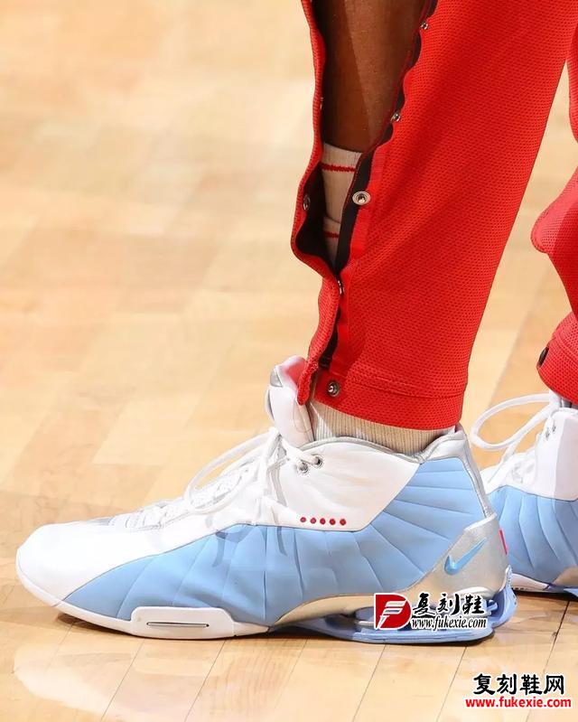 NBA球员今日上脚:保罗最新签名鞋来了,AND1经典战靴再现!