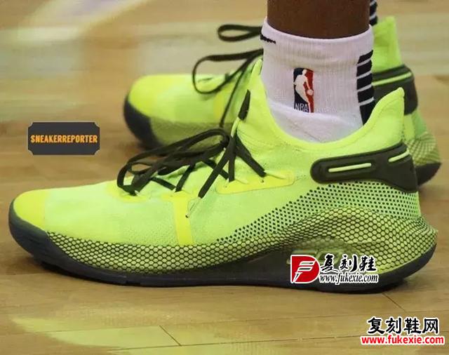NBA球员今日上脚:保罗最新签名鞋来了,AND1经典战靴再现!