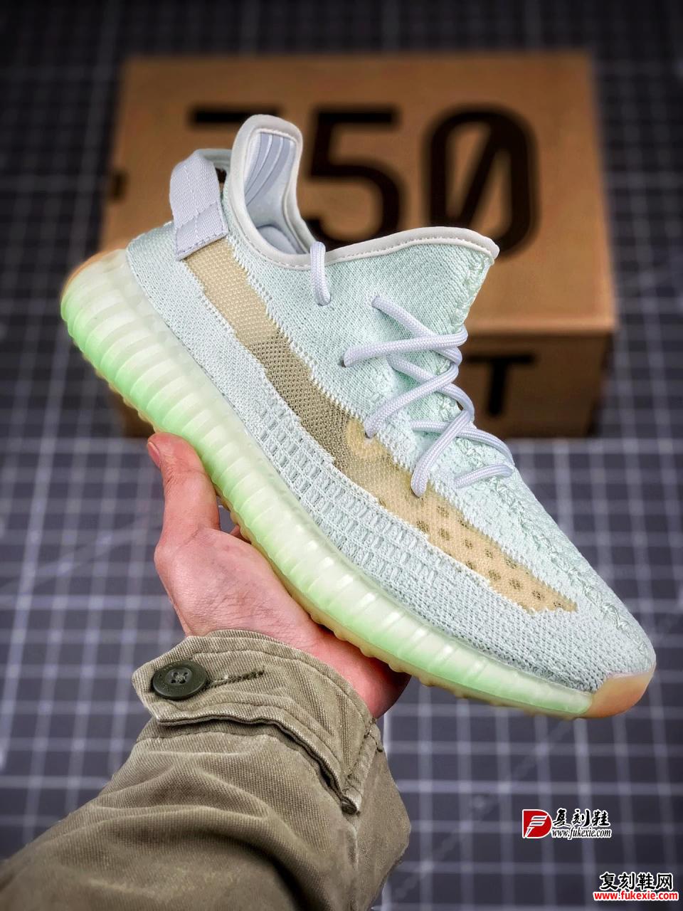 巴斯夫真爆大底 Adidas Yeezy 350 Boost V2  “Hyperspace” 薄荷绿配色 亚洲限定