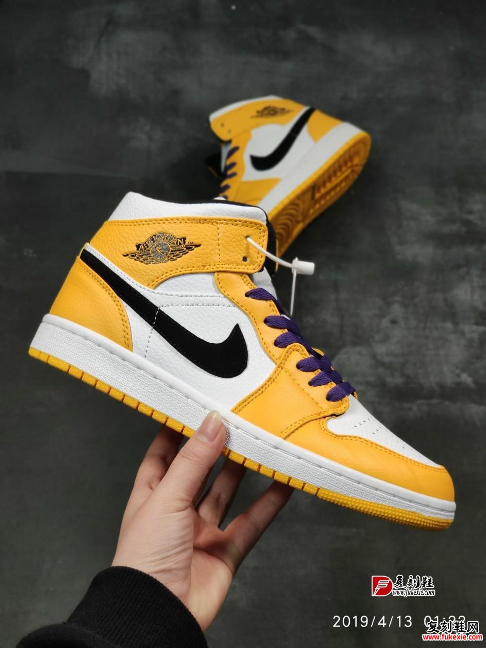 Air Jordan 1 Mid“紫金湖人”Air Jordan 1 Mid Lakers AJ1白橙子金黄湖人官方货号：852542-70