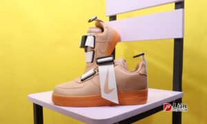 Air Force 1 Utility 机能属性这双全新的 Air Force 1 Utility QS 复刻鞋 fukexie.com