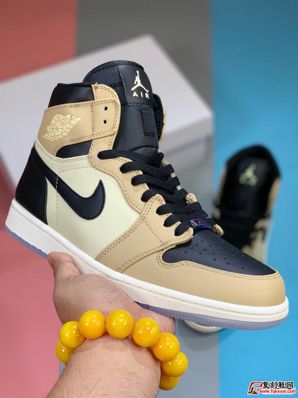 Air Jordan 1 WMNS High Premium "Fossil Mushroom"货号 : AH7389-003 | 复刻鞋网 fukexie.com