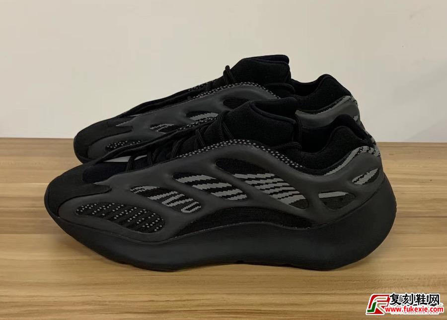adidas Yeezy 700 V3 Black发售日期