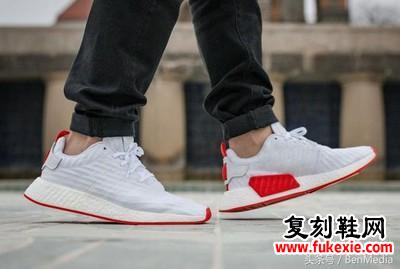 大家觉得Adidas阿迪达斯nmd r1和r2哪个好看呢?