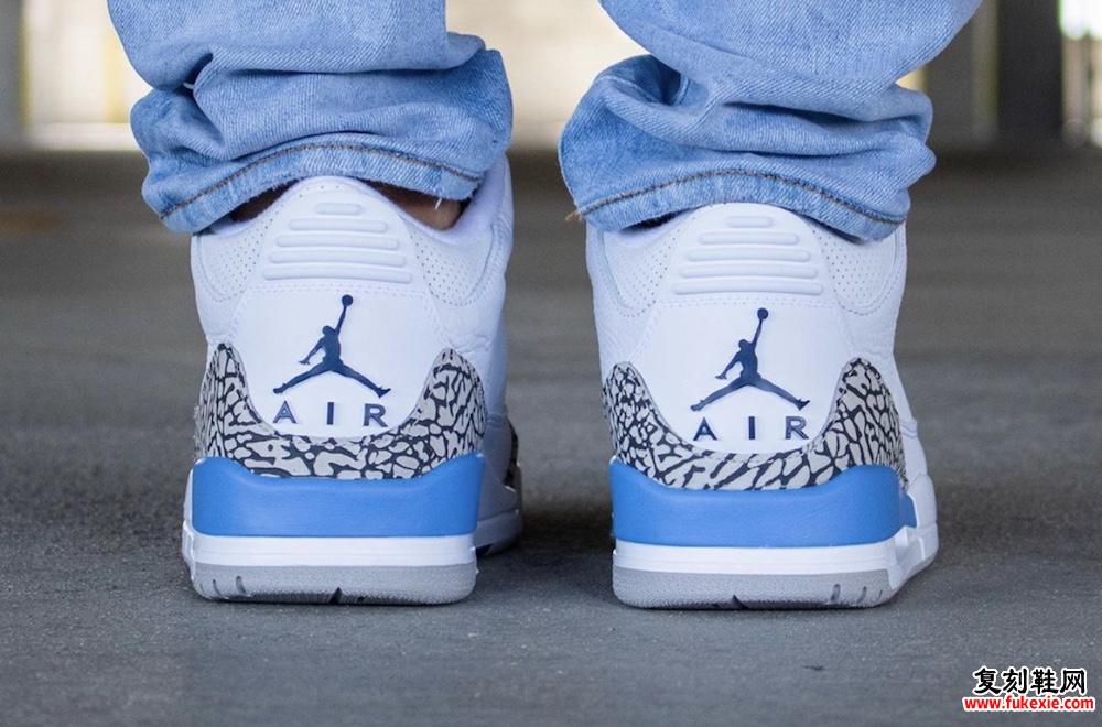 Air Jordan 3 UNC CT8532-104 On Feet