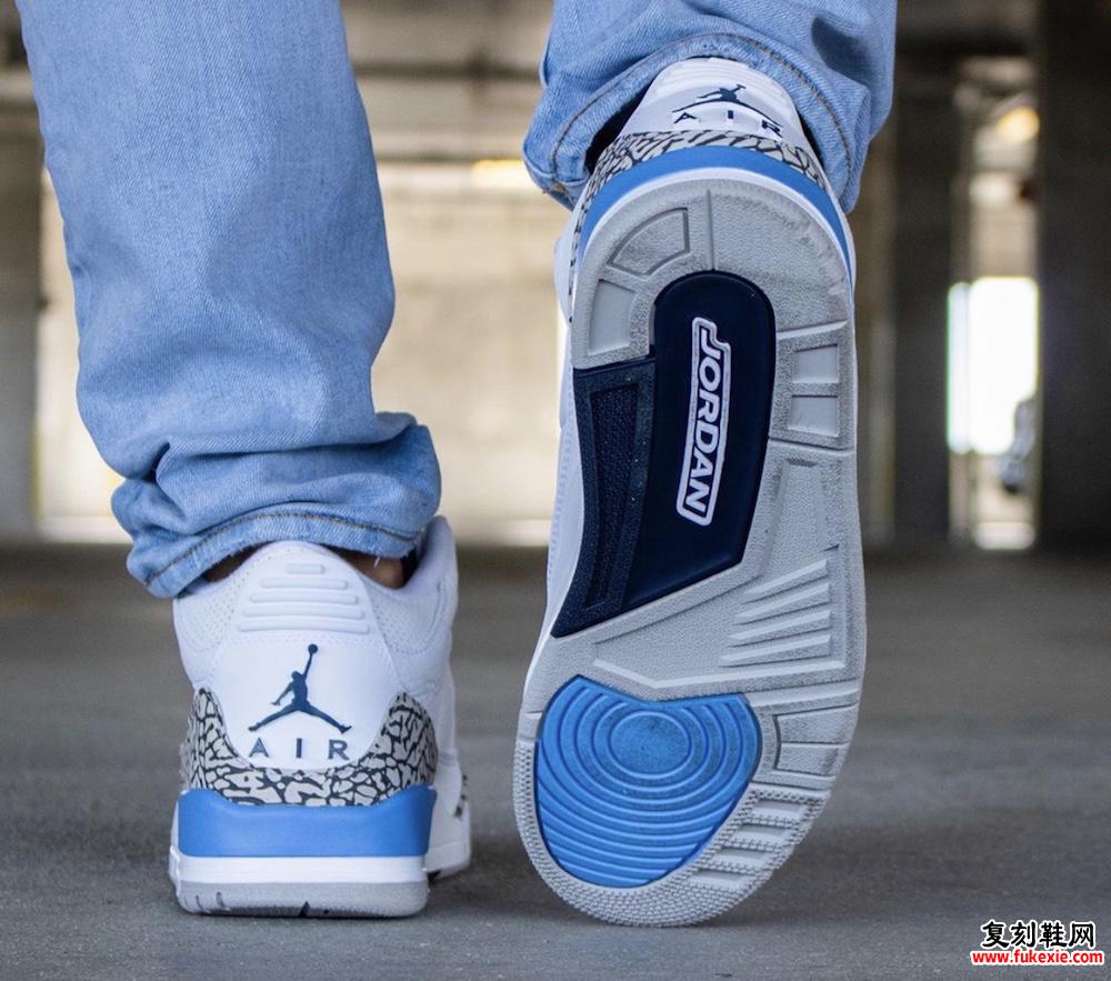 Air Jordan 3 UNC CT8532-104 On Feet