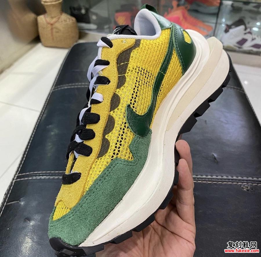 sacai Nike VaporWaffle Tour Yellow Stadium Green CV1363-700发售日期信息