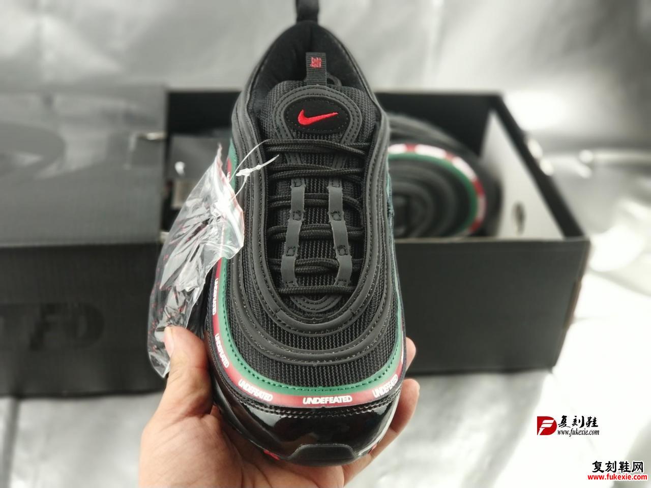 NIKE AIR MAX 97子弹 “黑联名3M反光"复古全掌气垫跑步鞋 AJ1986--001