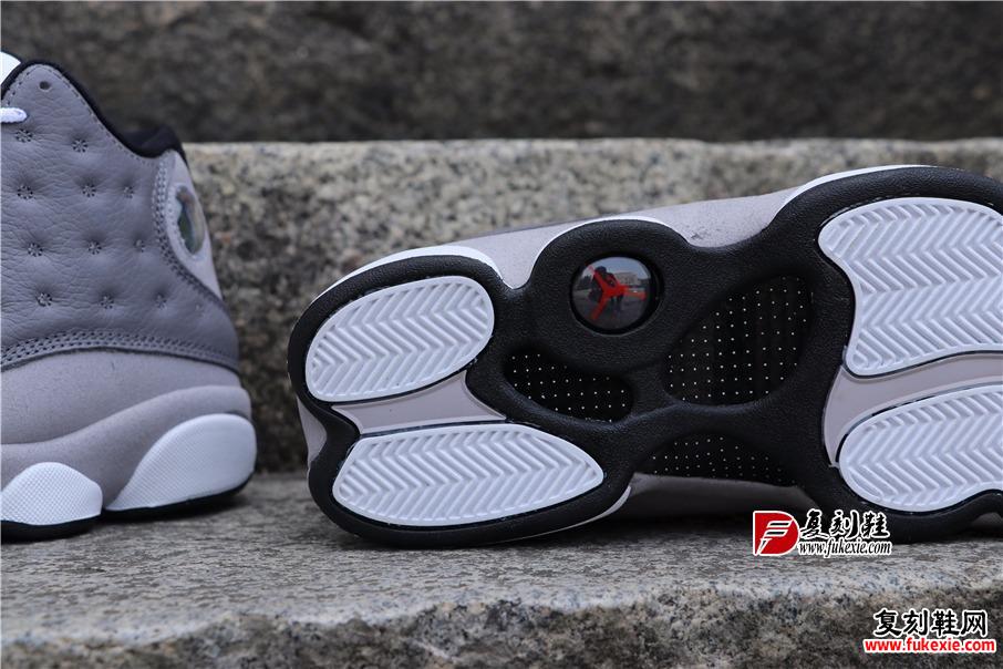 Air Jordan 13 “Atmosphere Grey”雾霾渣渣灰