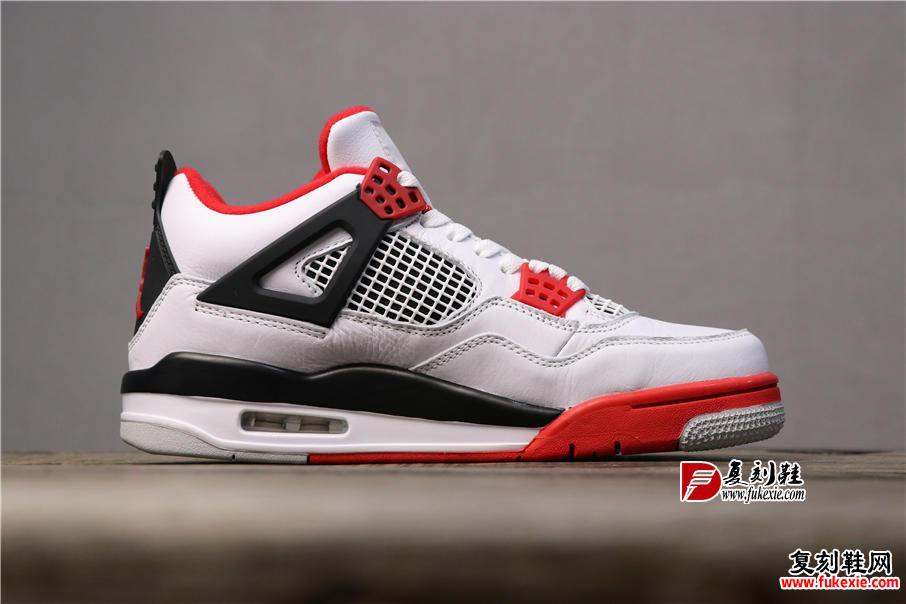 乔丹4代 Air Jordan 4 “Varsity Red”白黑红