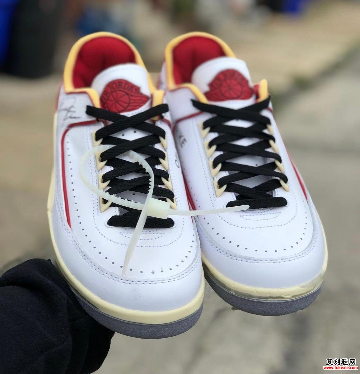 Off-White Air Jordan 2 Low 白红 Off-White Air Jordan 2 Low 白红 DJ4375-106 发布日期