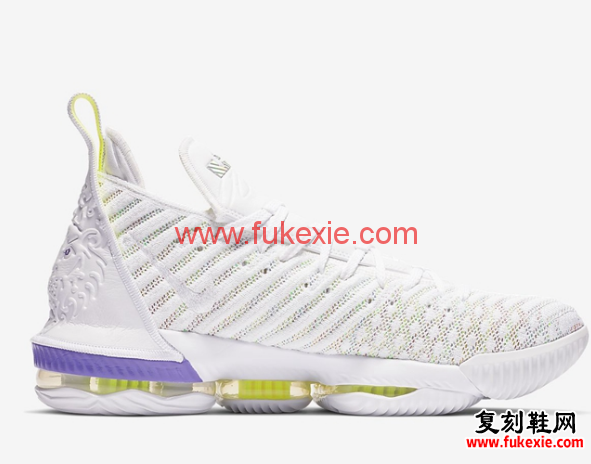 Nike LeBron 16巴斯光年国内发售信息 Nike LeBron 16巴斯光年实物欣赏