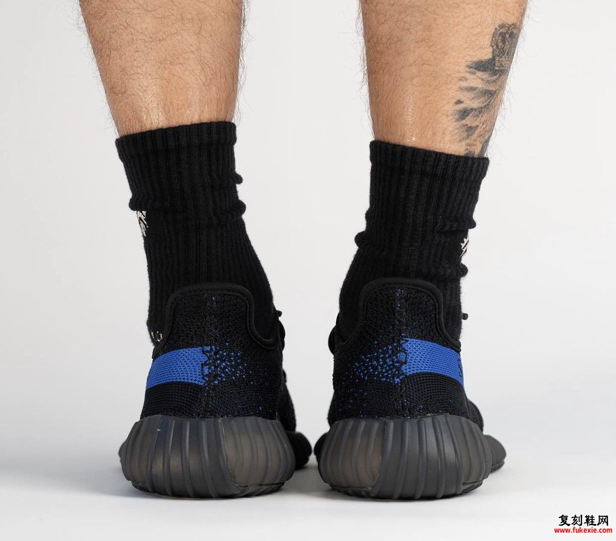 adidas Yeezy Boost 350 V2 “Dazzling Blue” 上脚照片货号：GY7164 
