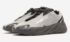 adidas Yeezy Boost 700 MNVN Metallic GW9524 发售日期定价