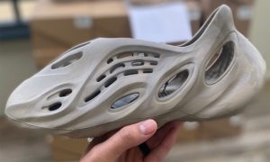 adidas Yeezy Foam Runner Stone Sage GX4472 发布日期