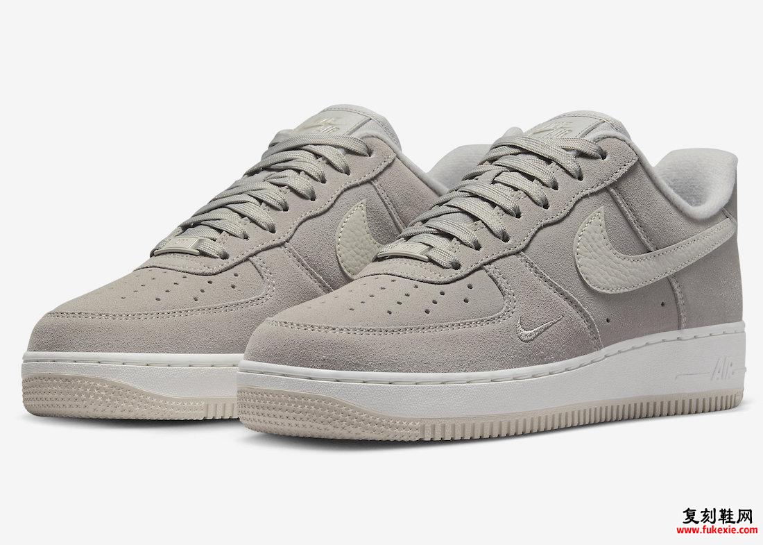 Nike Air Force 1 Low Grey Suede FB8826-001 发布日期