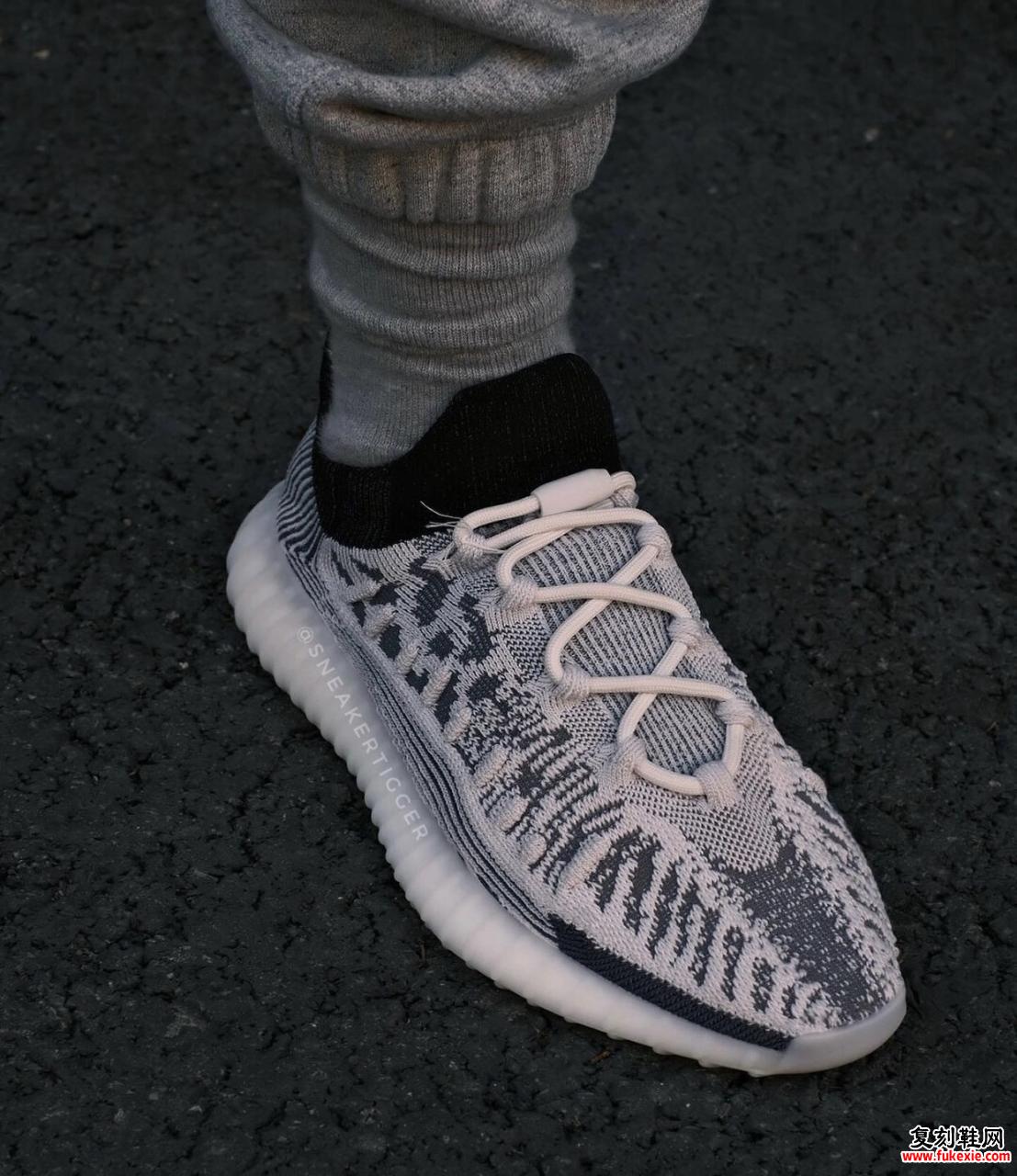 adidas Yeezy Boost 350 V2 CMPCT Panda 发布日期