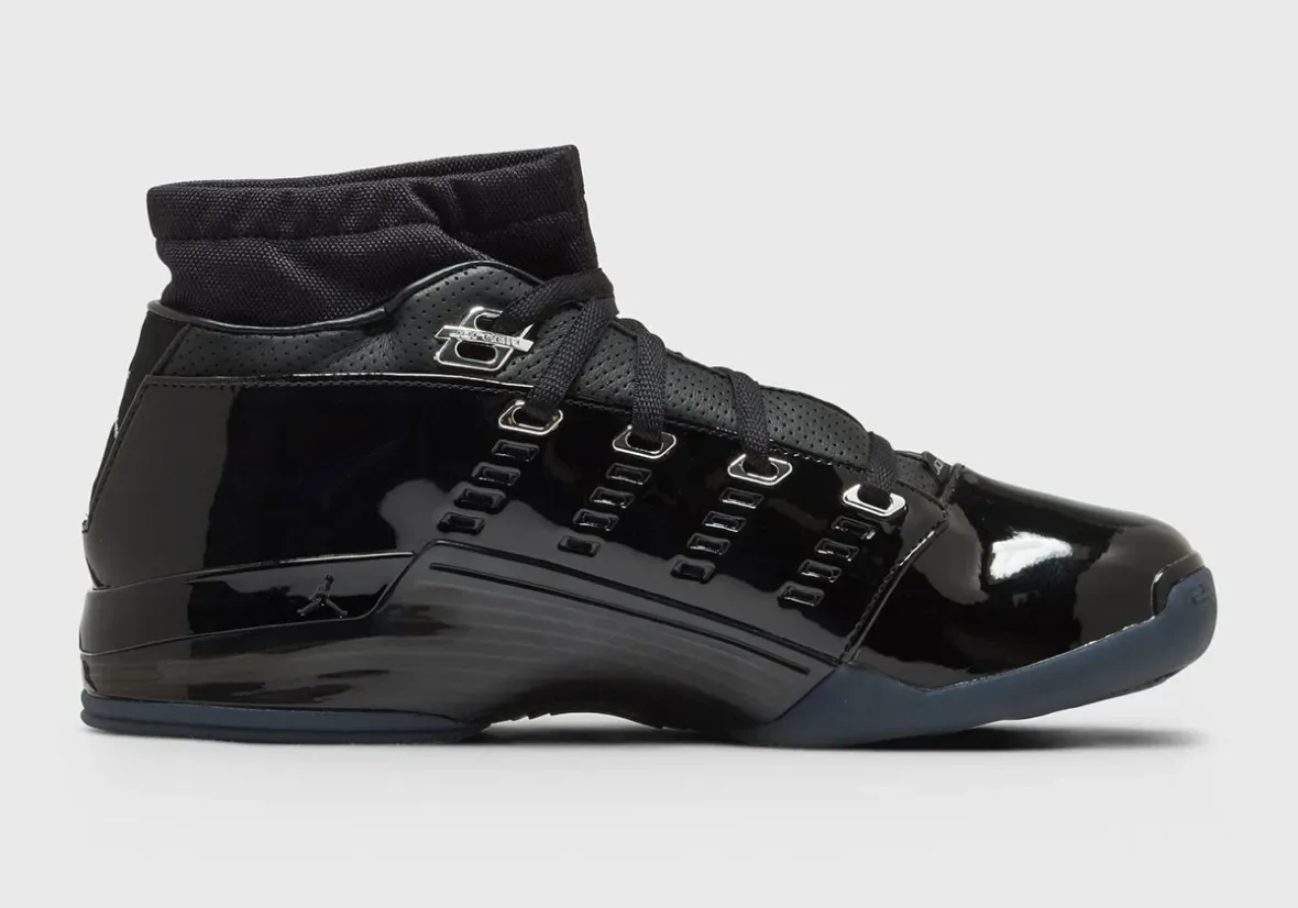 全黑漆皮鞋身致敬2002元年,Air Jordan 17 Low “Black Patent” 2026年8月8日复刻鞋发售插图2 全黑漆皮鞋身致敬2002元年,Air Jordan 17 Low “Black Patent” 2026年8月8日复刻鞋发售