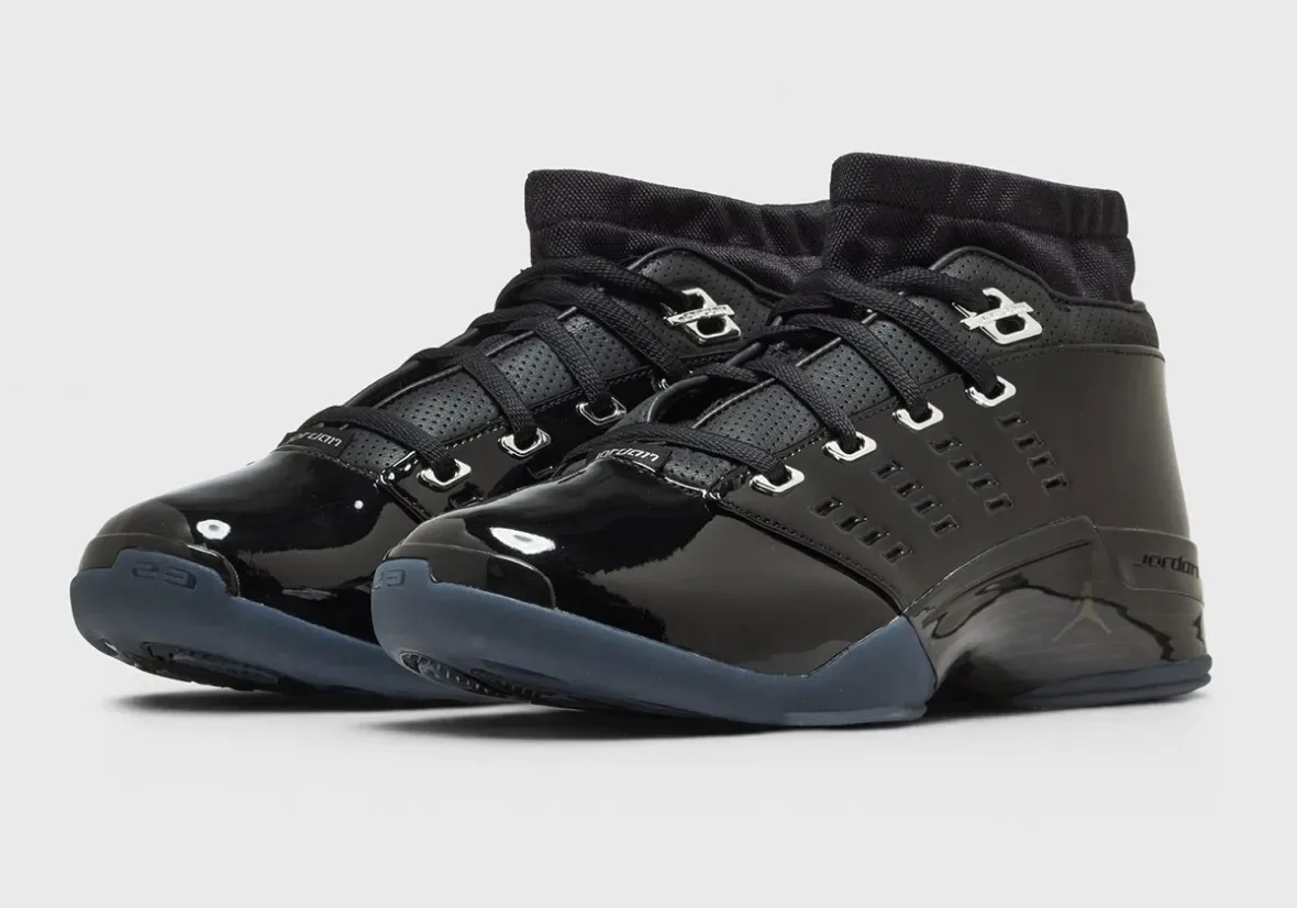 全黑漆皮鞋身致敬2002元年,Air Jordan 17 Low “Black Patent” 2026年8月8日复刻鞋发售插图 全黑漆皮鞋身致敬2002元年,Air Jordan 17 Low “Black Patent” 2026年8月8日复刻鞋发售