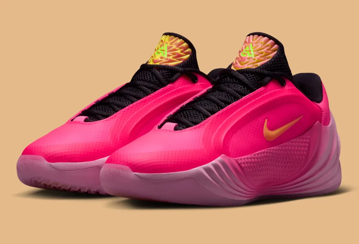 独家！Nike Giannis Freak 8 “Buckitos”亮粉实战开箱深度评测