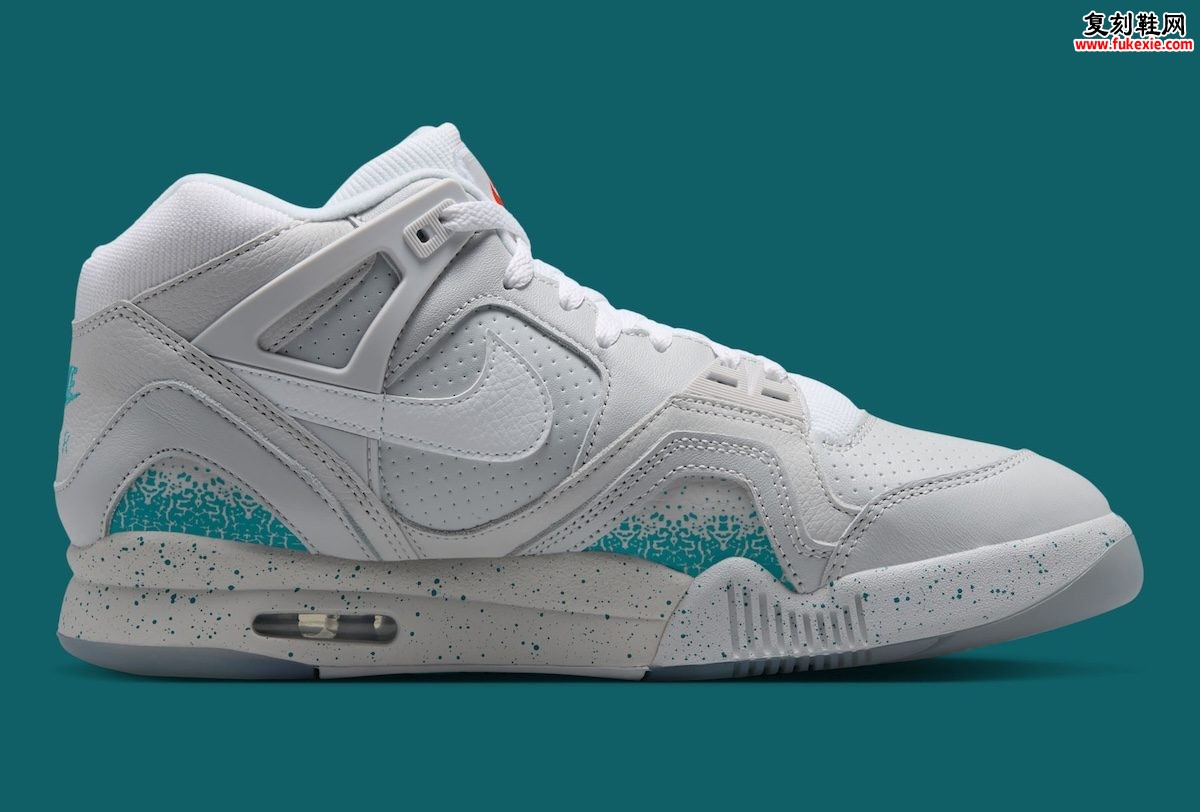 Nike Air Tech Challenge 2 “Back to the Future” 2026年美网限定回到未来配色发售深度评测插图2 Nike Air Tech Challenge 2 “Back to the Future” 2026年美网限定回到未来配色发售深度评测