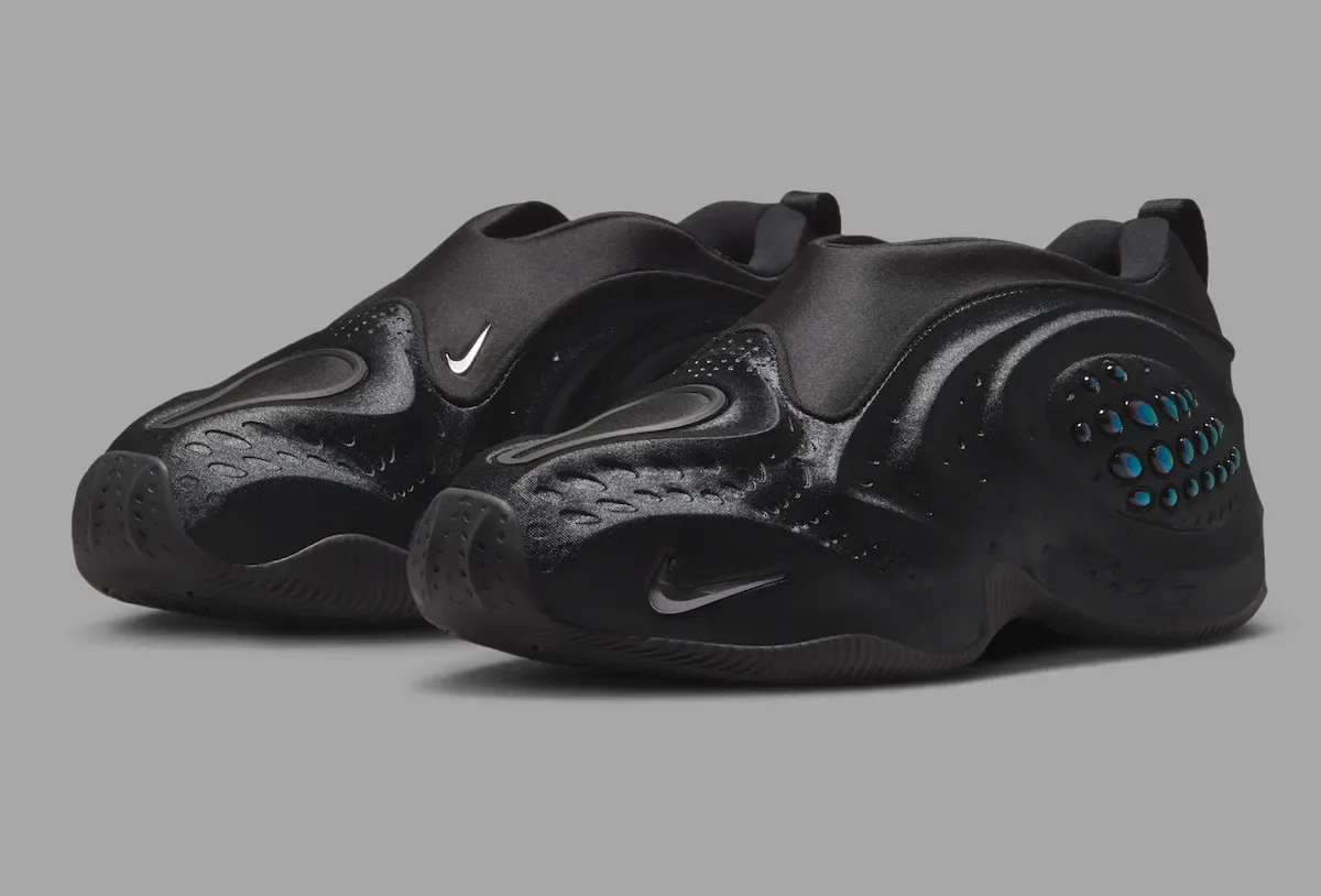 Nike First Sight Shadow “Black” 全黑一脚蹬官图曝光,Alpha Project基因重塑千禧年篮球鞋未来感插图 Nike First Sight Shadow “Black” 全黑一脚蹬官图曝光,Alpha Project基因重塑千禧年篮球鞋未来感