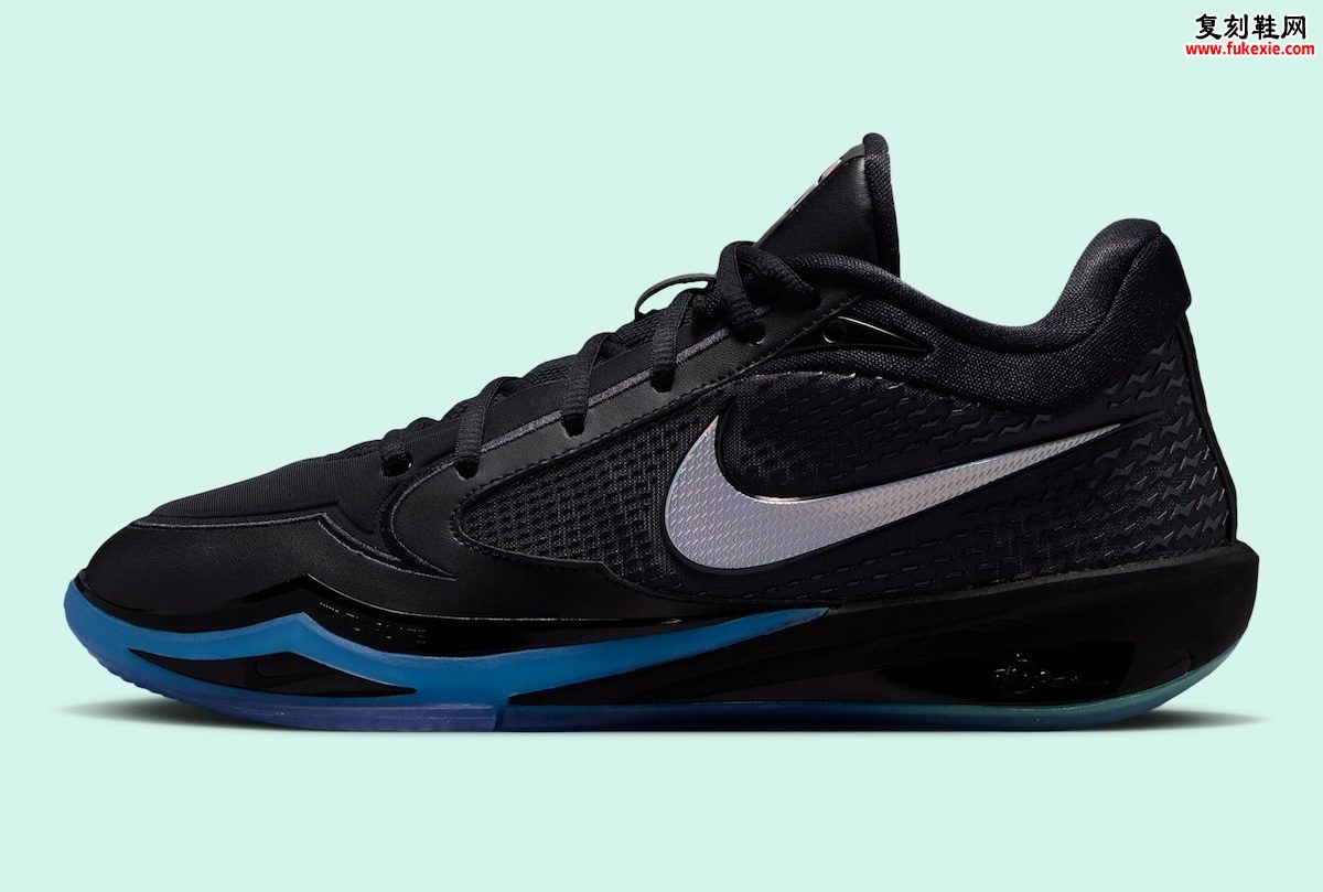 黑魂鞋身搭载蓝绿渐变外底，Nike Sabrina 4 “Nike Nationals” 2026年8月10日发售