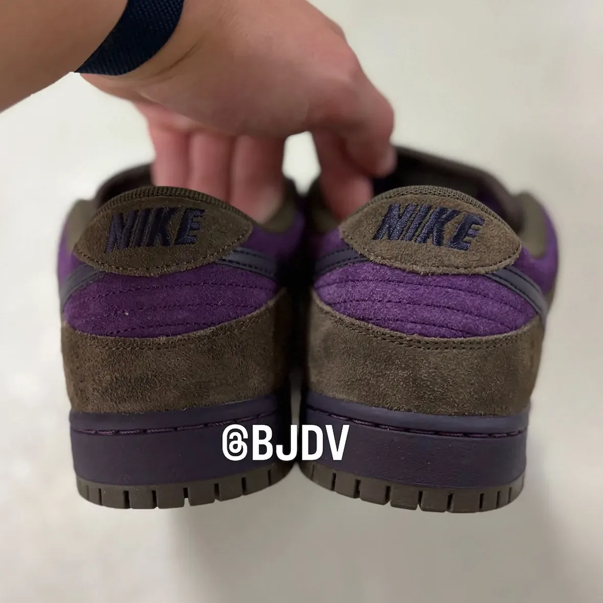 Nike SB Dunk Low “Dark Hazel/Purple Dynasty” 棕紫麂皮(Dark Hazel) 开箱前瞻评测插图4 Nike SB Dunk Low “Dark Hazel/Purple Dynasty” 棕紫麂皮(Dark Hazel) 开箱前瞻评测
