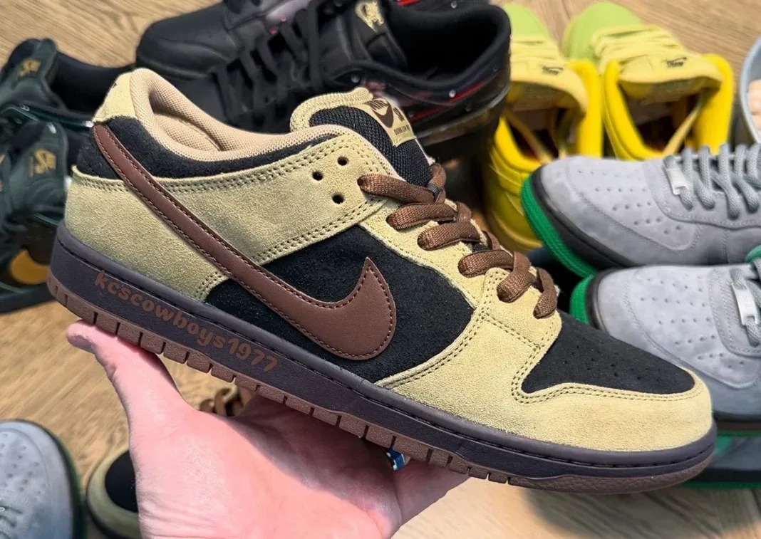 Nike SB Dunk Low “Filbert/Light Chocolate” 实物首曝，大地色反转 Skeletor 经典构型