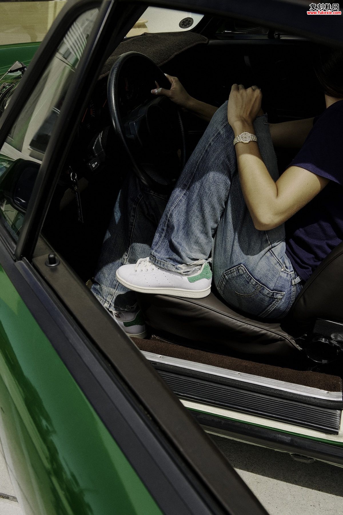 Adidas Stan Smith城市系列洛杉矶首发仿鳄鱼纹麂皮复古鞋发售前瞻独家深度解析插图5 Adidas Stan Smith城市系列洛杉矶首发仿鳄鱼纹麂皮复古鞋发售前瞻独家深度解析