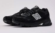 全黑碳纤维银标反光鞋带，DTLR x New Balance 2010 “Carbon Fiber” 8月5日独占发售缩略图