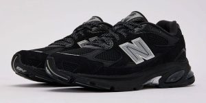 全黑碳纤维银标反光鞋带，DTLR x New Balance 2010 “Carbon Fiber” 8月5日独占发售缩略图