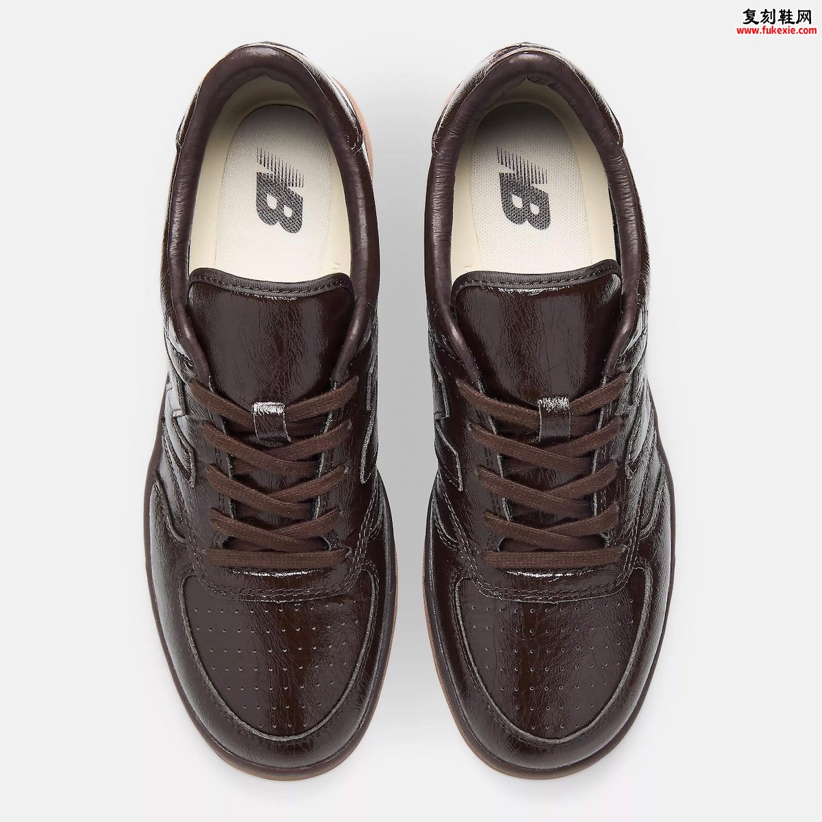 Jack Harlow联名New Balance T500 Olmsted棕色褶皱皮革9月4日发售独家解析插图3 Jack Harlow联名New Balance T500 Olmsted棕色褶皱皮革9月4日发售独家解析