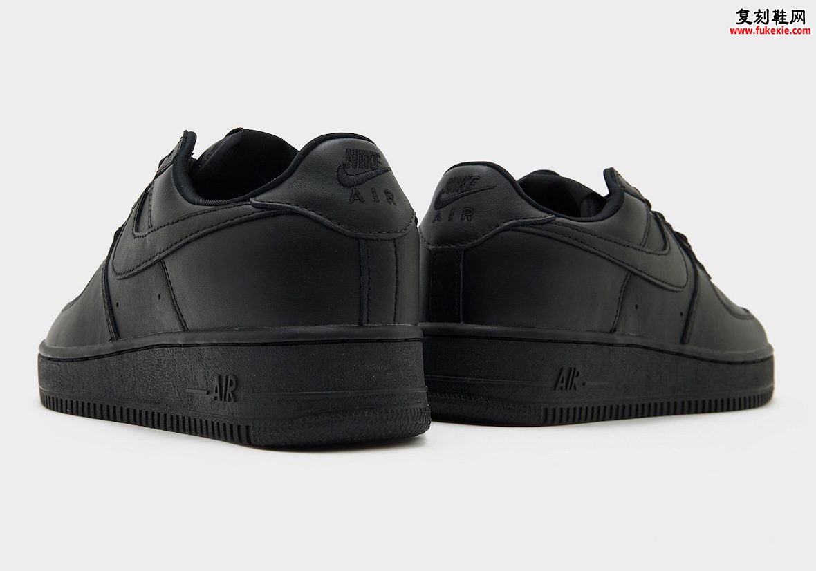 Nike Air Force ’01 “Triple Black”耐克空军一号零一版本全黑配色复刻回归千禧年鞋型重塑材质升级