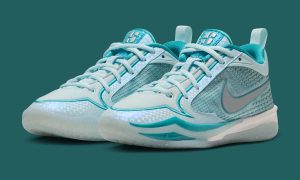 Nike Sabrina 4 GS 儿童版 King Of The Court 冰川蓝金属银秋季发售独家评测缩略图