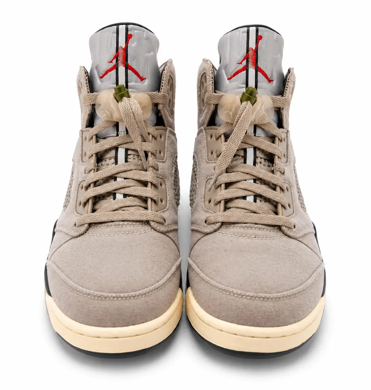 the Undefeated x Air Jordan 5 “Moon Fossil” 全明星发售军事风独家深度评测与搭配建议插图1 the Undefeated x Air Jordan 5 “Moon Fossil” 全明星发售军事风独家深度评测与搭配建议