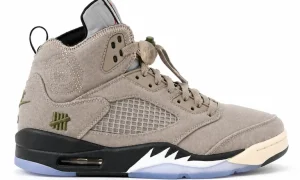 the Undefeated x Air Jordan 5 “Moon Fossil” 全明星发售军事风独家深度评测与搭配建议缩略图