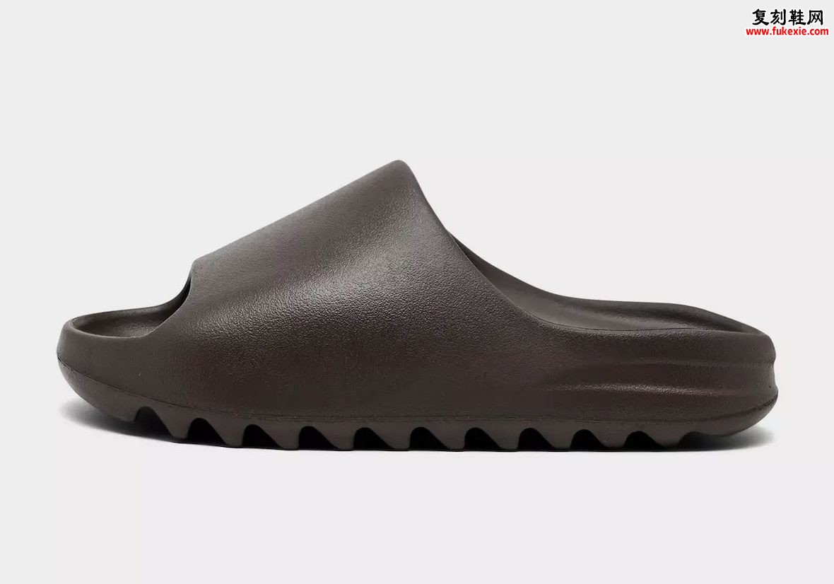 YEEZY重返JD Sports与Finish Line 8月13日五款齐发 Slide多配色领衔 零售渠道大扩张插图1 YEEZY重返JD Sports与Finish Line 8月13日五款齐发 Slide多配色领衔 零售渠道大扩张