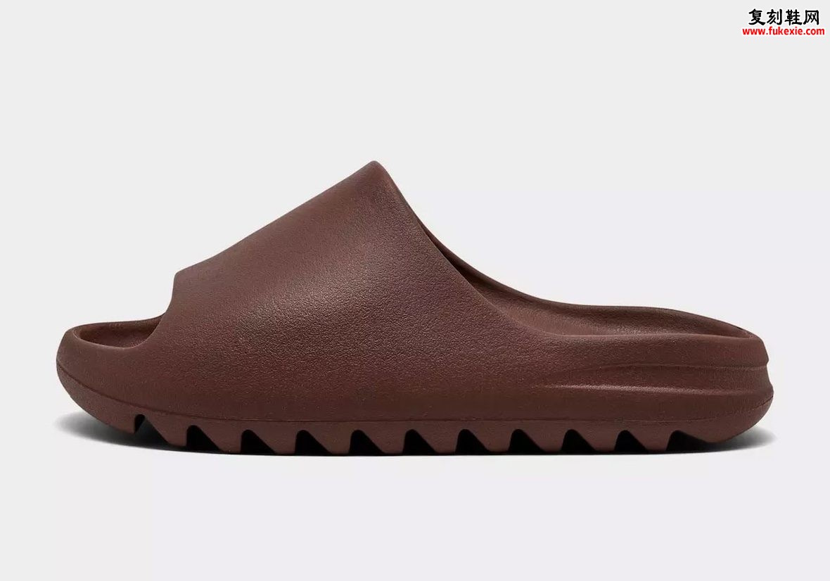 YEEZY重返JD Sports与Finish Line 8月13日五款齐发 Slide多配色领衔 零售渠道大扩张插图2 YEEZY重返JD Sports与Finish Line 8月13日五款齐发 Slide多配色领衔 零售渠道大扩张