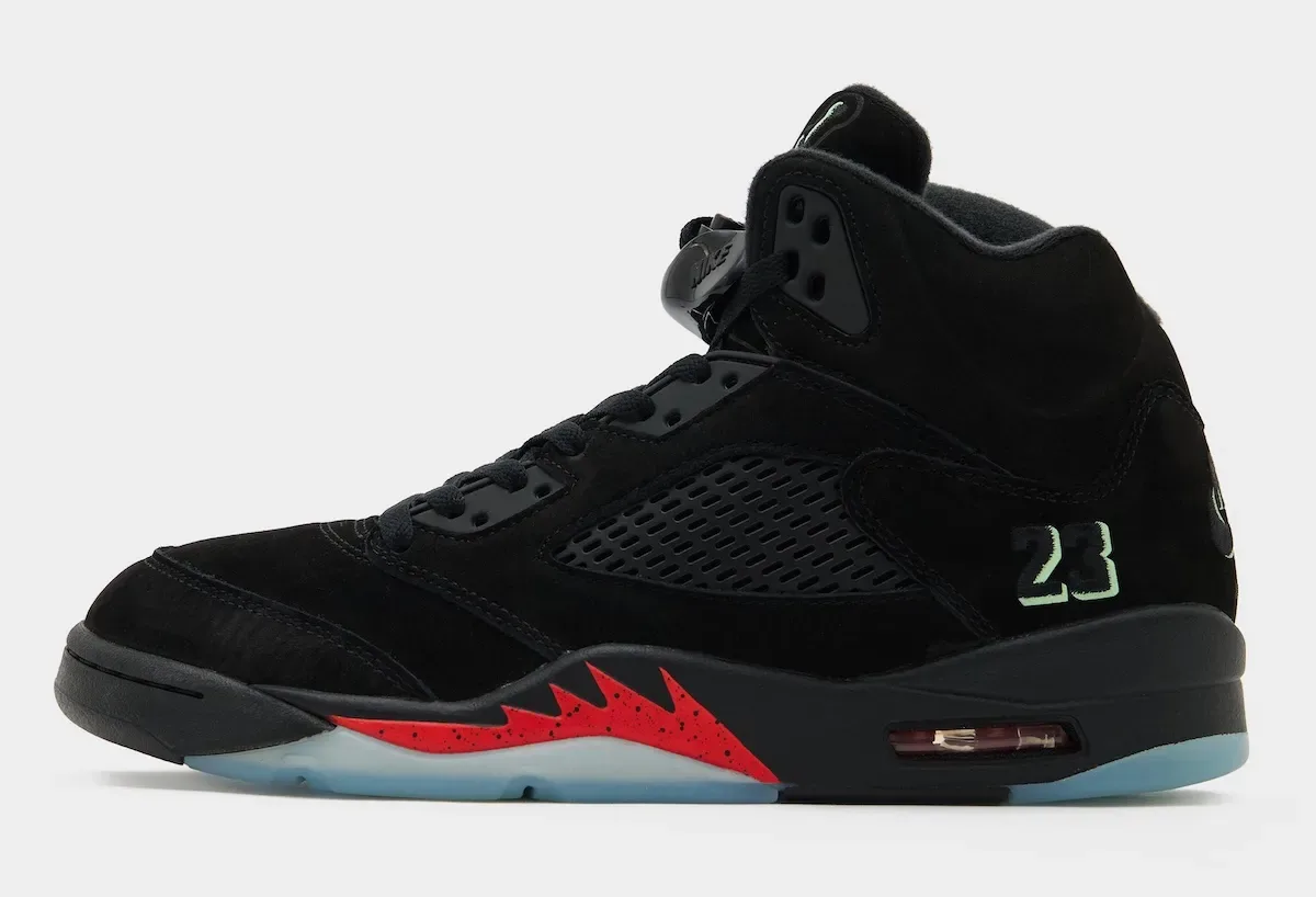 Air Jordan 5 “Halloween”万圣节2026发售日期价格货号HQ7978-001夜光绿黑麂皮红鲨鱼齿插图 Air Jordan 5 “Halloween”万圣节2026发售日期价格货号HQ7978-001夜光绿黑麂皮红鲨鱼齿