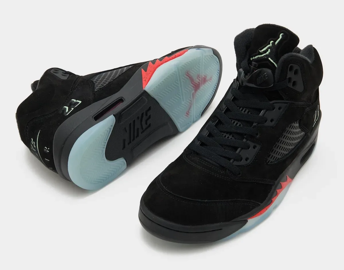 Air Jordan 5 “Halloween”万圣节2026发售日期价格货号HQ7978-001夜光绿黑麂皮红鲨鱼齿插图3 Air Jordan 5 “Halloween”万圣节2026发售日期价格货号HQ7978-001夜光绿黑麂皮红鲨鱼齿