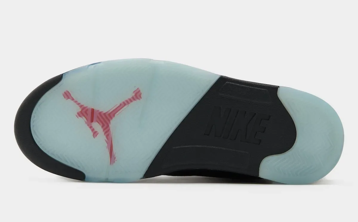 Air Jordan 5 “Halloween”万圣节2026发售日期价格货号HQ7978-001夜光绿黑麂皮红鲨鱼齿插图4 Air Jordan 5 “Halloween”万圣节2026发售日期价格货号HQ7978-001夜光绿黑麂皮红鲨鱼齿