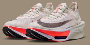 Nike AlphaFly 4 Revealed 全掌碳板超跑 2026 独家深度评测缩略图