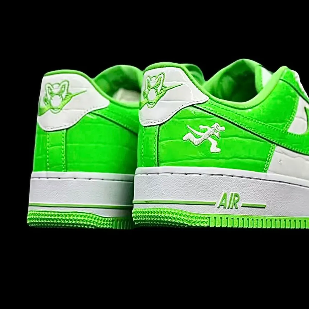 拉各斯街头品牌 Street Souk 首度联名 Nike Air Force 1 Low 怒绿配色假日季发售信息与独家深度解析插图1 拉各斯街头品牌 Street Souk 首度联名 Nike Air Force 1 Low 怒绿配色假日季发售信息与独家深度解析