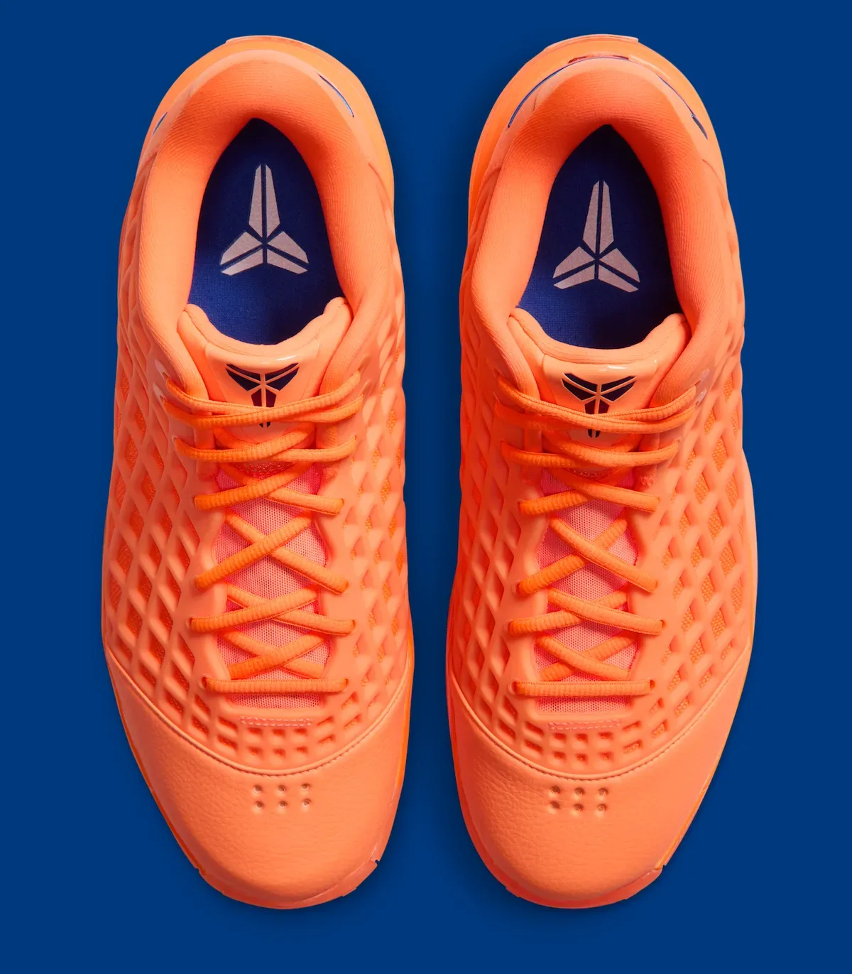 Jalen Brunson x Nike Kobe 3 Low Protro “Arancia”橙蓝纽约魂落地,但低帮Protro的侧向缺口没有跟着变插图3 Jalen Brunson x Nike Kobe 3 Low Protro “Arancia”橙蓝纽约魂落地,但低帮Protro的侧向缺口没有跟着变