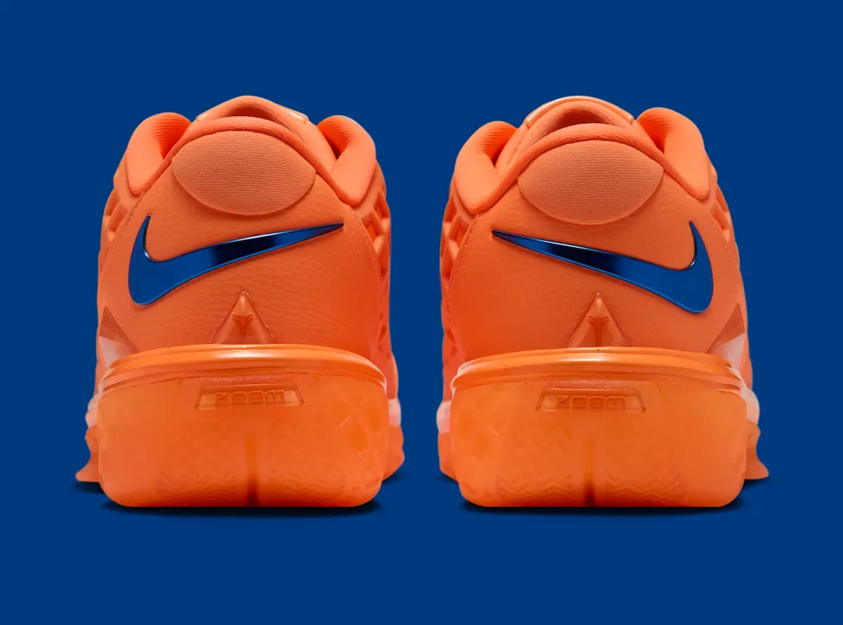 Jalen Brunson x Nike Kobe 3 Low Protro “Arancia”橙蓝纽约魂落地,但低帮Protro的侧向缺口没有跟着变插图4 Jalen Brunson x Nike Kobe 3 Low Protro “Arancia”橙蓝纽约魂落地,但低帮Protro的侧向缺口没有跟着变