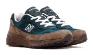New Balance 992 “Medusa Green” 美杜莎绿与雷棕的大地对话，用秋冬配色续写乔布斯同款传奇缩略图